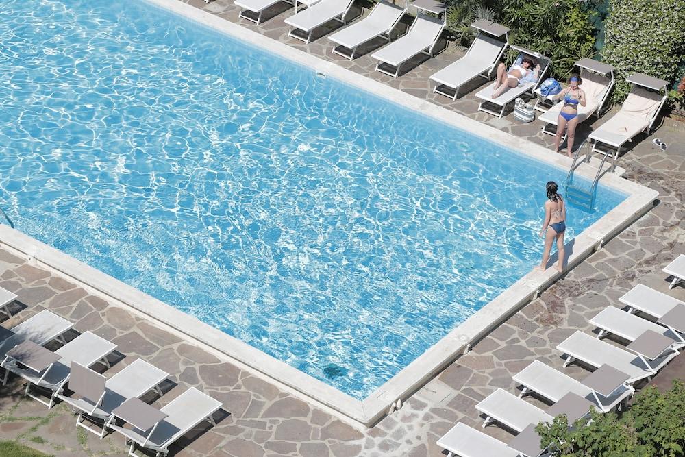 Hotel Doge Milano Marittima Exteriör bild