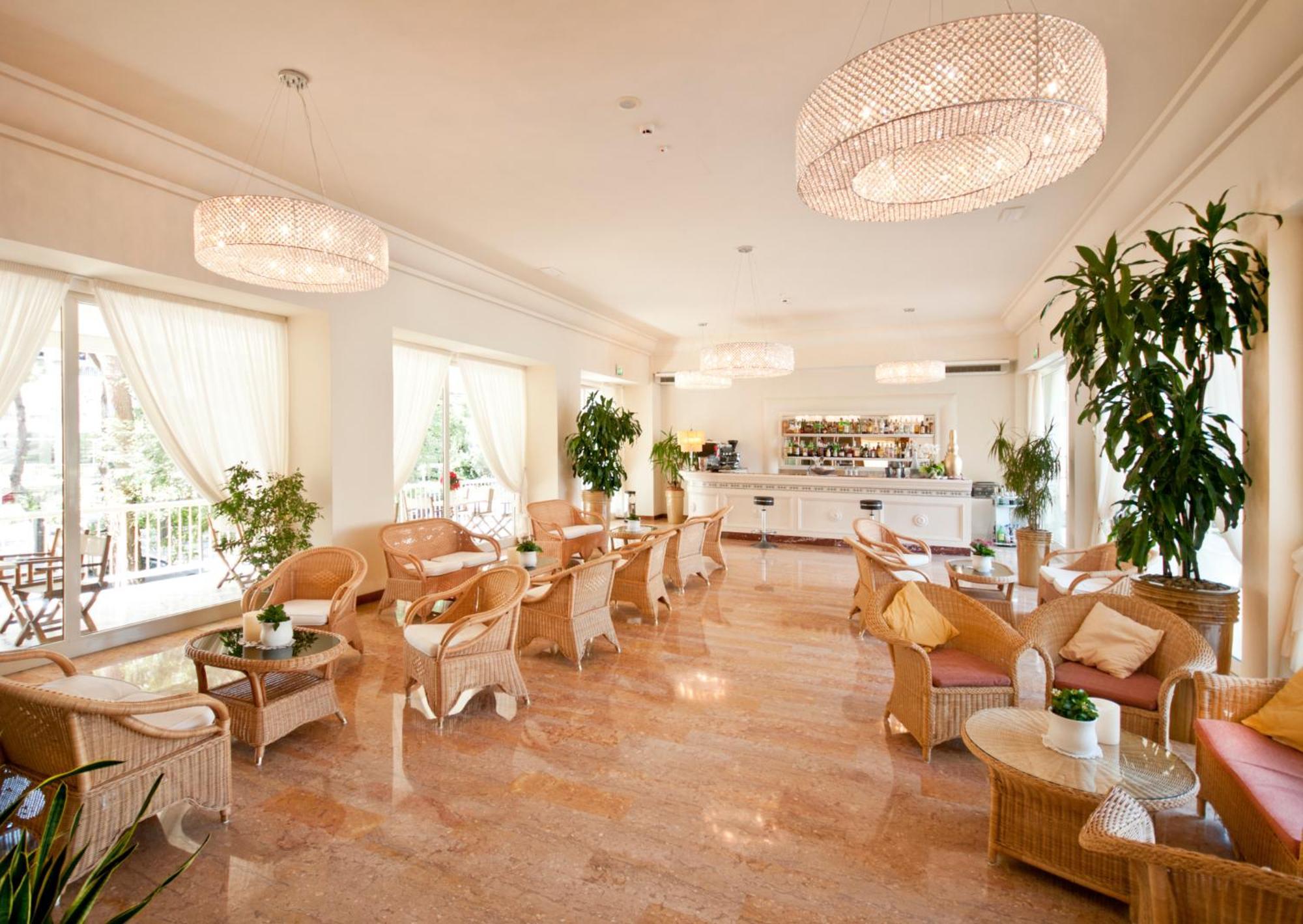 Hotel Doge Milano Marittima Exteriör bild