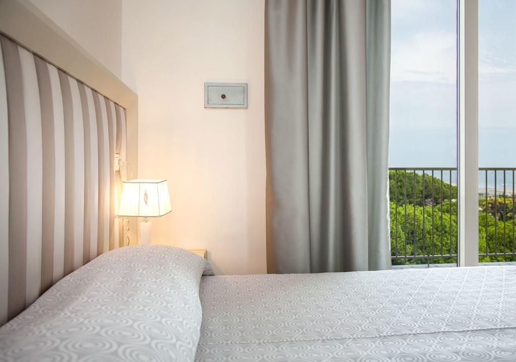 Hotel Doge Milano Marittima Exteriör bild